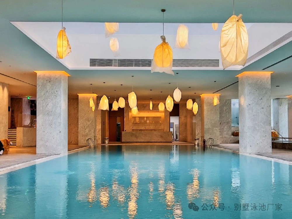 室內(nèi)恒溫泳池霧氣重怎么辦？3 個(gè)實(shí)用妙招徹底解決，告別潮濕困擾！